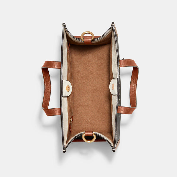 Field Tote 30 With Horse And Carriage Print And Carriage Badge