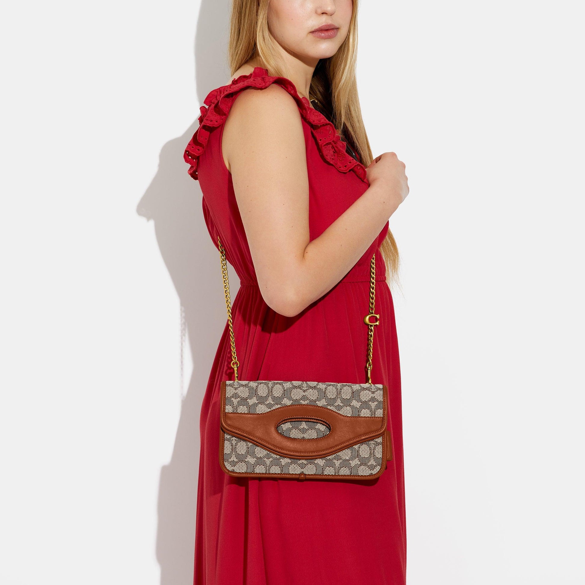 Foldover Cut Out Clutch Crossbody In Signature Jacquard - COACH Saudi Arabia Official Site