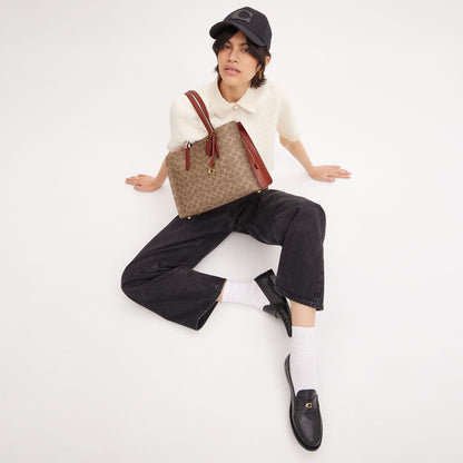 CI029-Carter Carryall In Signature Canvas-B4/Tan Rust