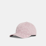 قبعة بيسبول من الدينم بنقشة ماركة كوتش